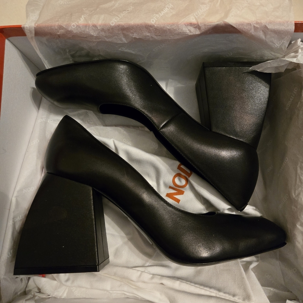 Elegant Black Women's Shoes